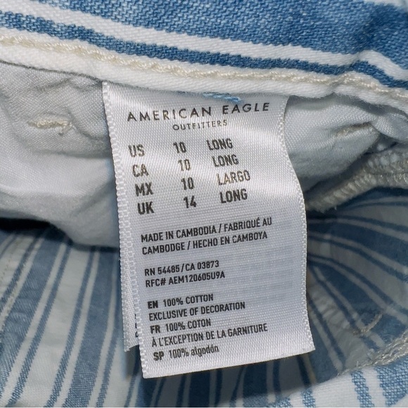 American Eagle Blue and White Striped High Mom Jeans - Picture 6 of 7